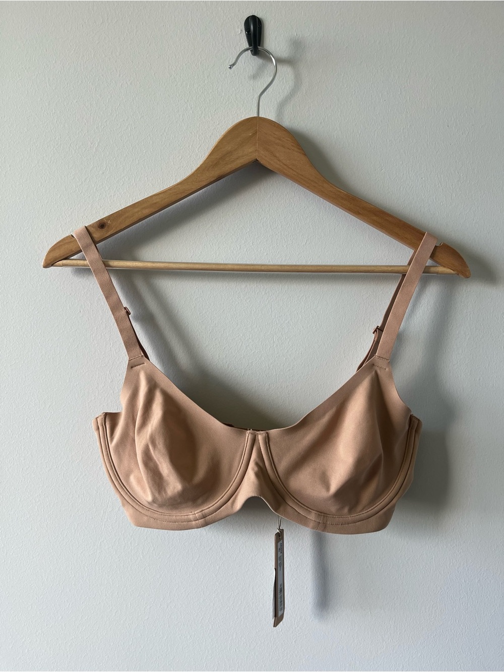 SKIMS Fits Everybody Unlined Demi Bra 36D NWT Ochre Color